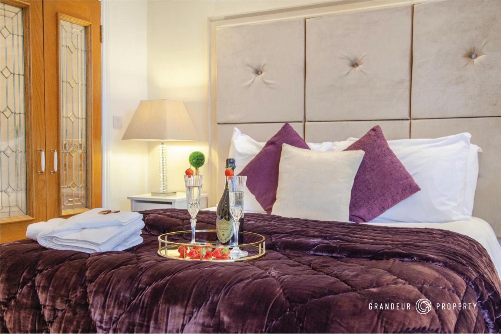 Treetop Suite By Grandeur Property Bournemouth Zewnętrze zdjęcie